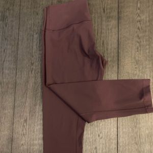 Lululemon cropped leggings